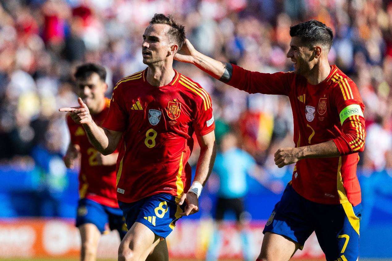 西班牙主场大胜阿尔及利亚,欧预赛形势得以改观 西班牙主场大胜阿尔及利亚,欧预赛形势得以改观